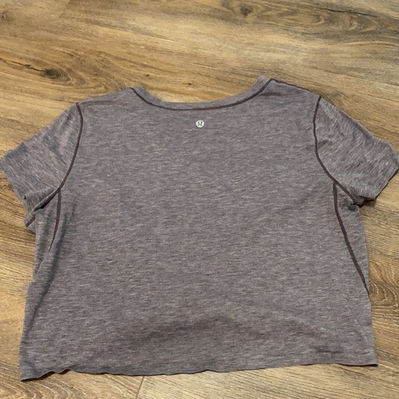 Lululemon twisted front crop tee - Picture 2 of 3